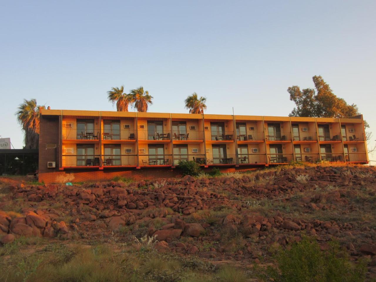 Dampier Mermaid Hotel Karratha Kültér fotó